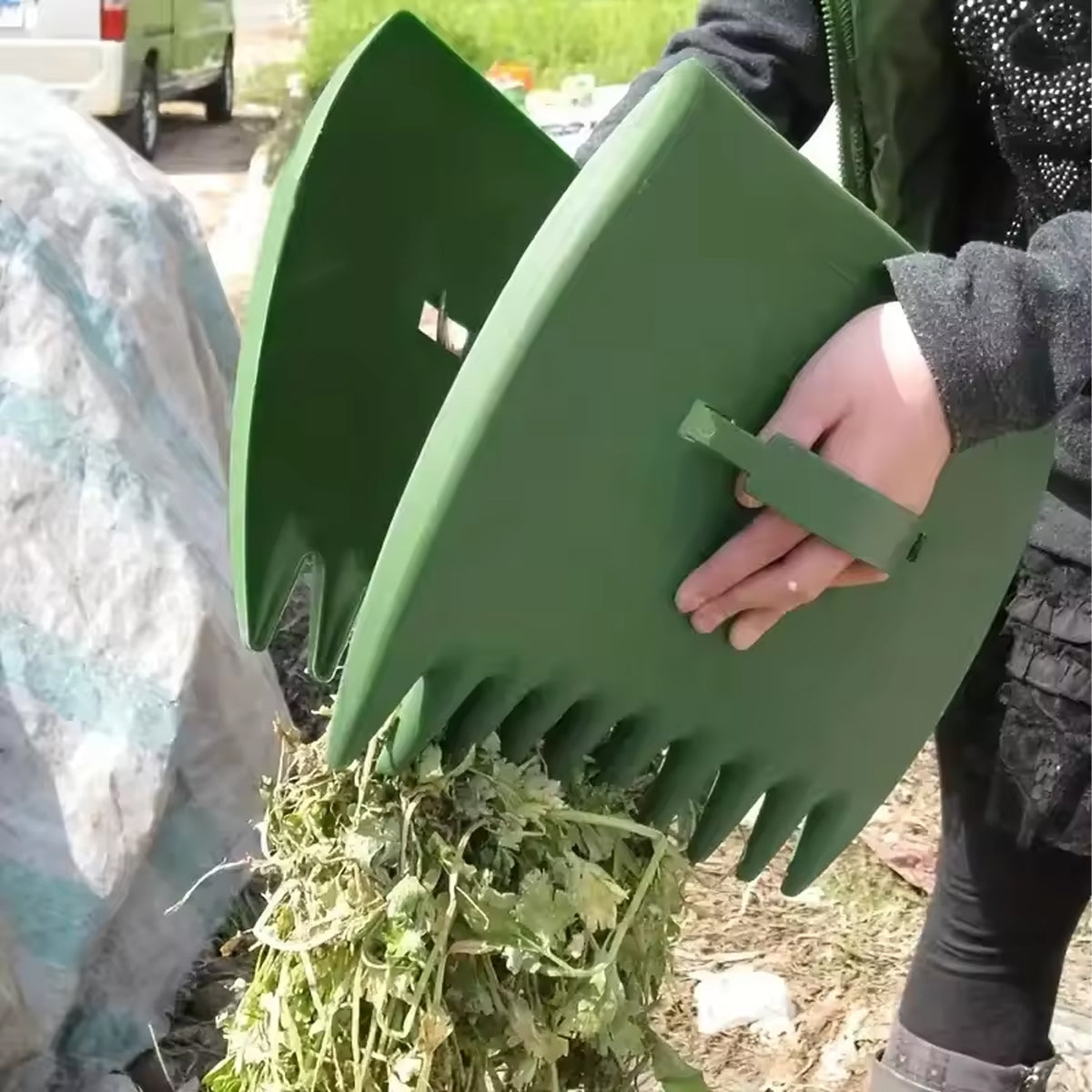 Outdoor Leaf Grabber Garden Rake